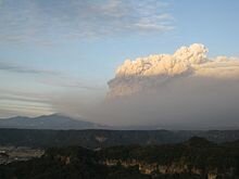 13.3.2011: Ausbruch des Shinmoe-dake; Quelle: Wikimedia Commonss